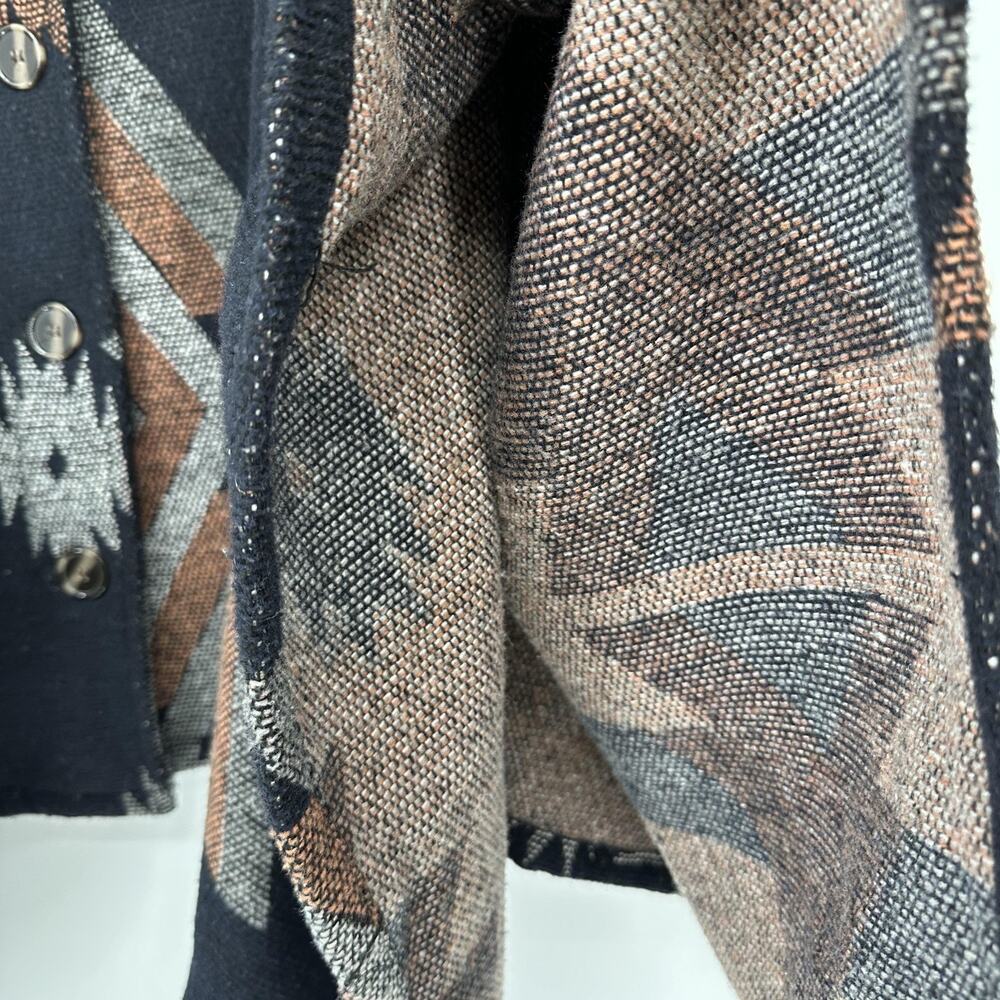 Thread & Supply Poncho Womens XS/S Button Front Aztec Western Cape Shawl Ruana - Picture 6 of 11